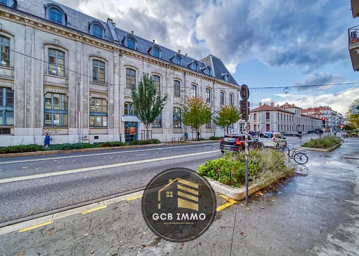 Le Matcha - T2 Cosy Hyper Centre Apartment